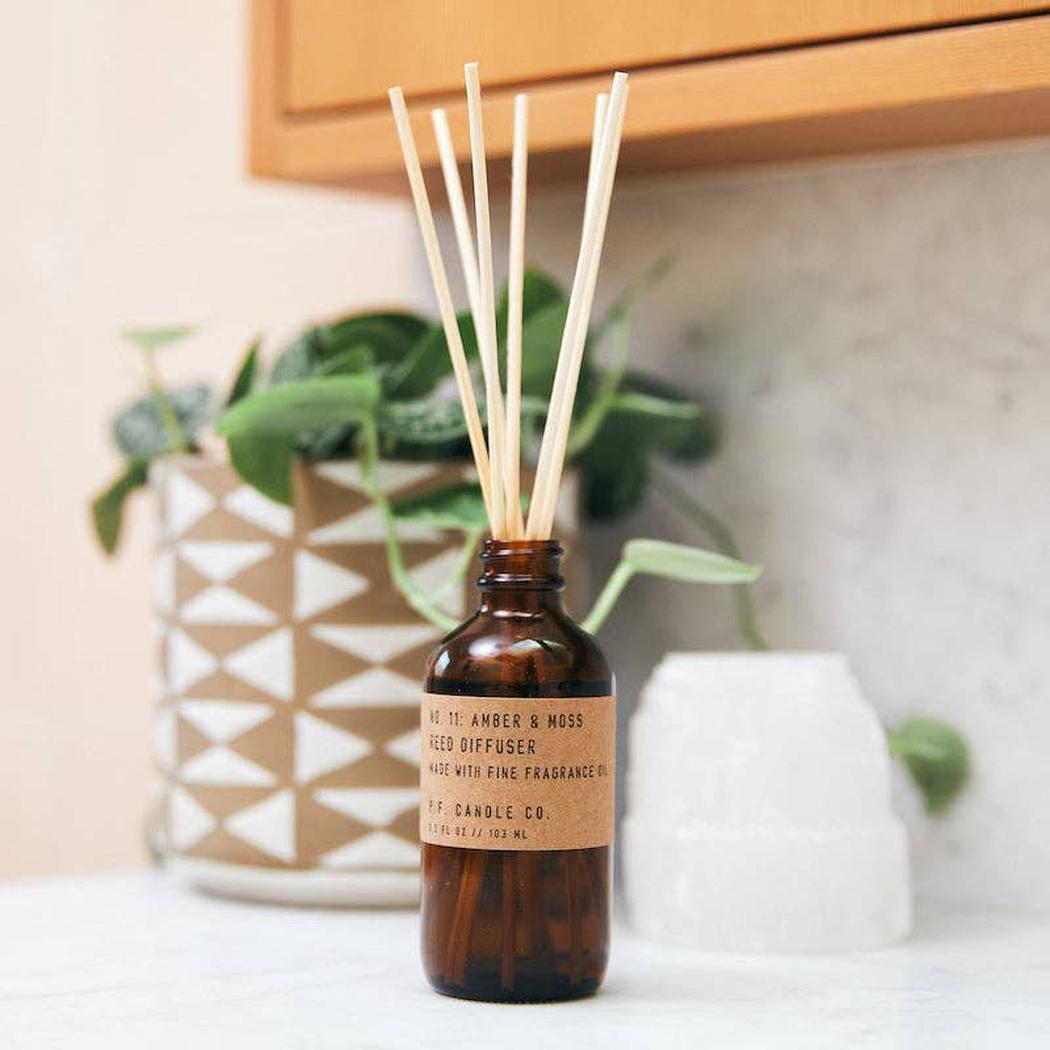 P.F. Candle Co. - Amber & Moss Reed Diffuser 琥珀與苔蘚藤支擴散器